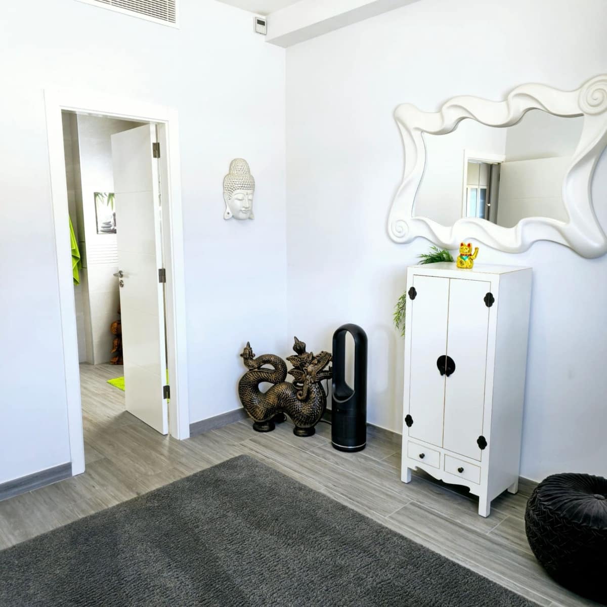 4 bedroom Villa for sale in San Bartolome de Tirajana with pool garage - € 1,450,000 (Ref: 9618906)