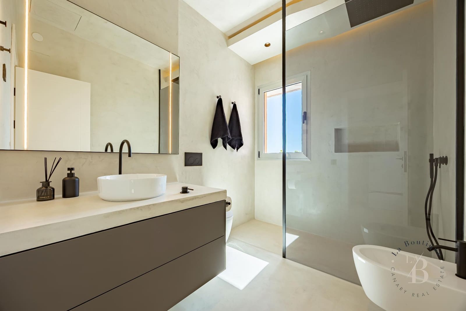 2 soverom Villa til salgs i Salobre Golf med svømmebasseng garasje - € 985 000 (Ref: 9627169)