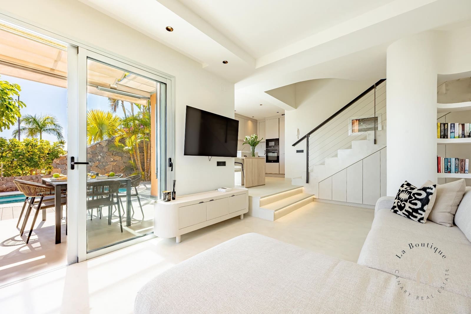 2 soverom Villa til salgs i Salobre Golf med svømmebasseng garasje - € 985 000 (Ref: 9627169)