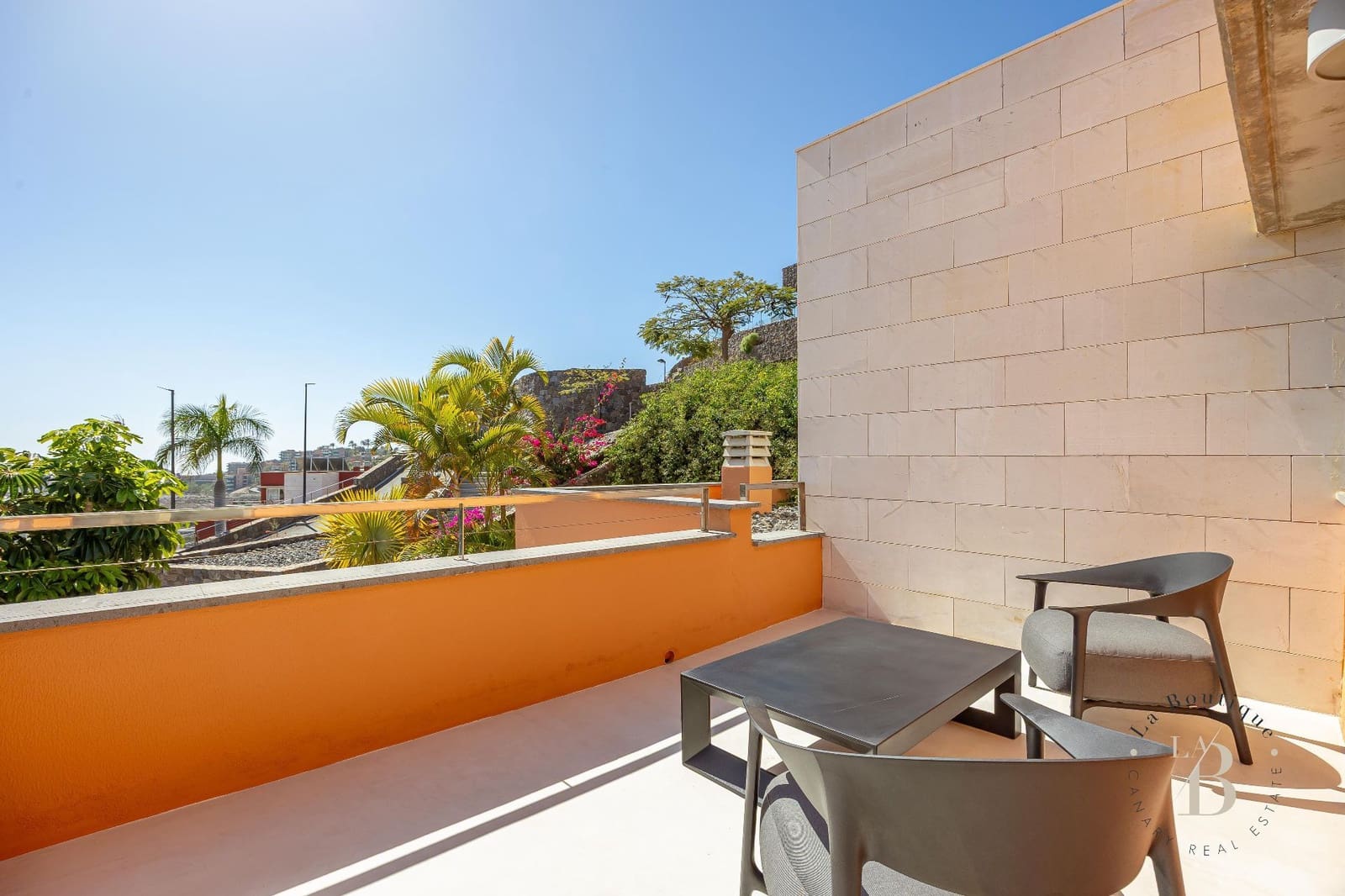 2 soverom Villa til salgs i Salobre Golf med svømmebasseng garasje - € 985 000 (Ref: 9627169)