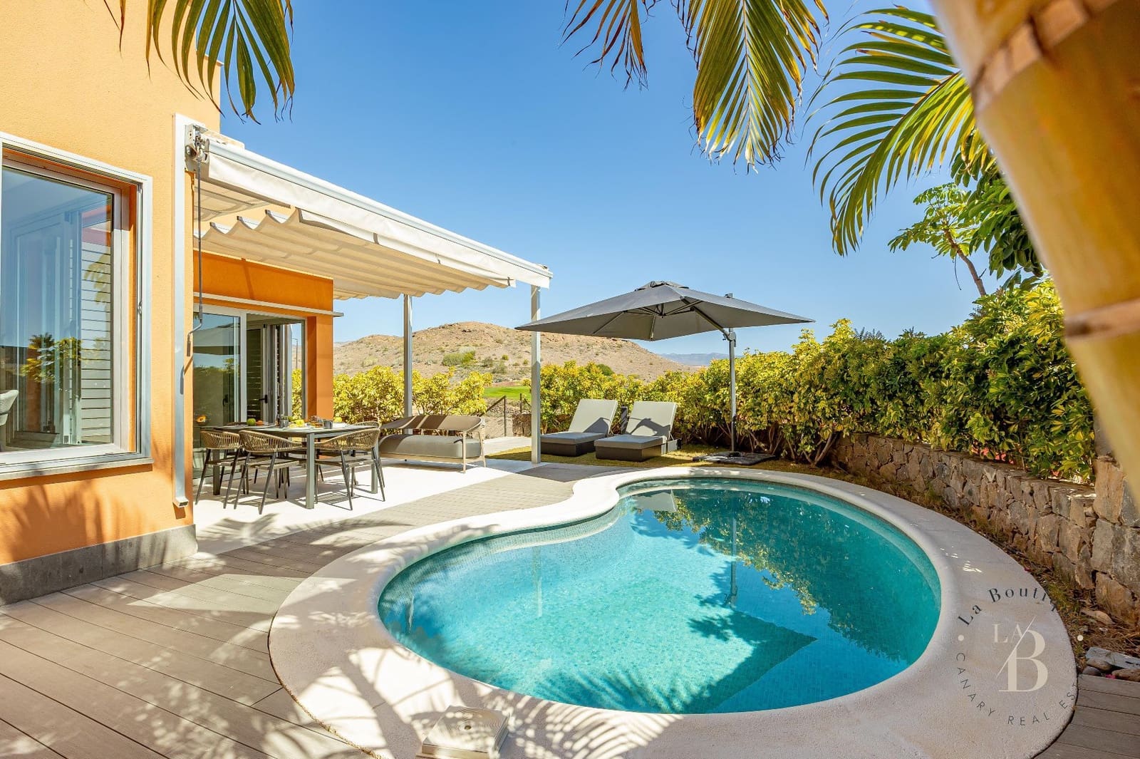 2 soverom Villa til salgs i Salobre Golf med svømmebasseng garasje - € 985 000 (Ref: 9627169)