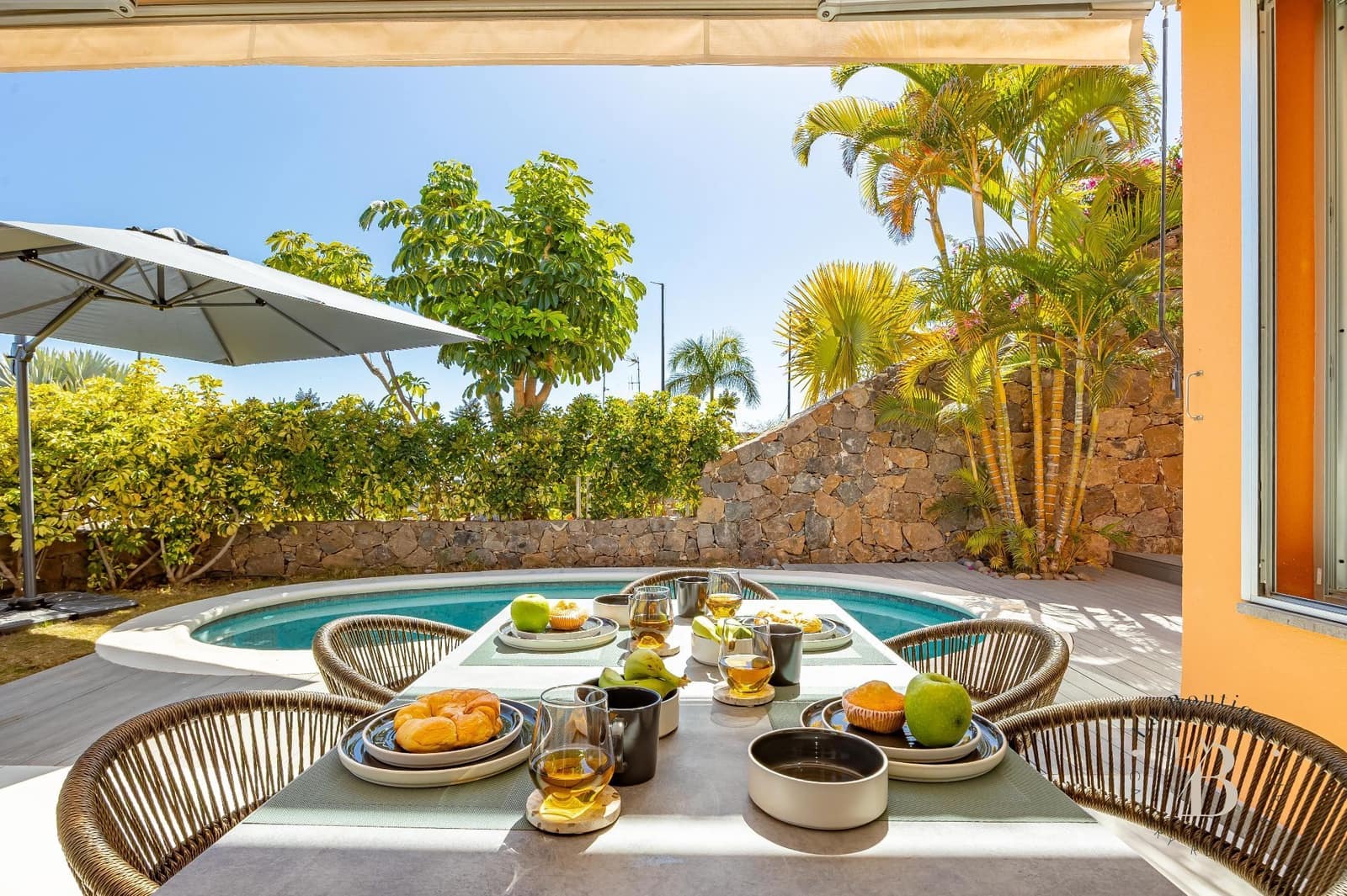 2 soverom Villa til salgs i Salobre Golf med svømmebasseng garasje - € 985 000 (Ref: 9627169)