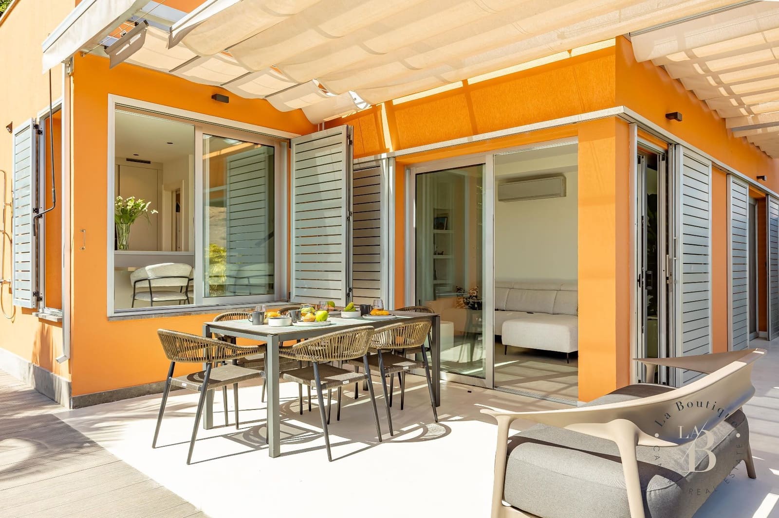 2 soverom Villa til salgs i Salobre Golf med svømmebasseng garasje - € 985 000 (Ref: 9627169)