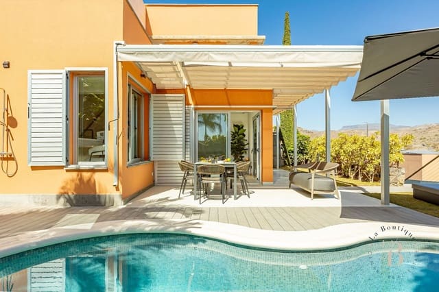 2 soverom Villa til salgs i Salobre Golf, San Bartolomé de Tirajana med svømmebasseng garasje - € 985 000 (Ref: 9627169)