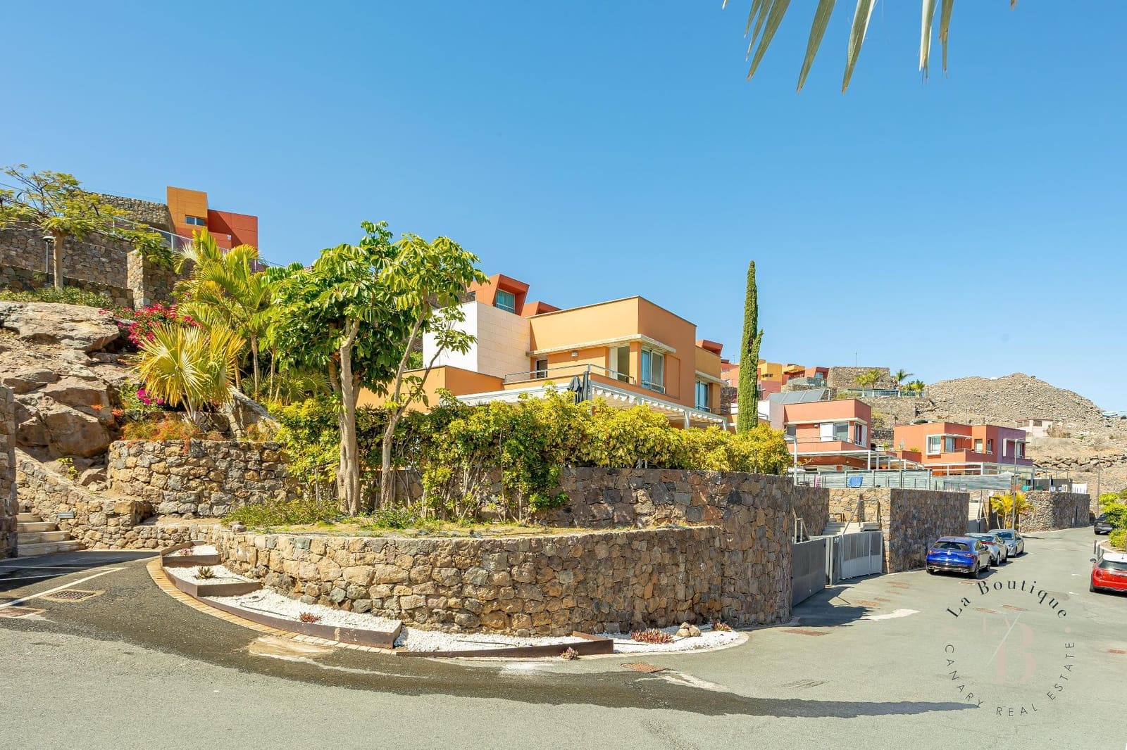 2 soverom Villa til salgs i Salobre Golf med svømmebasseng garasje - € 985 000 (Ref: 9627169)