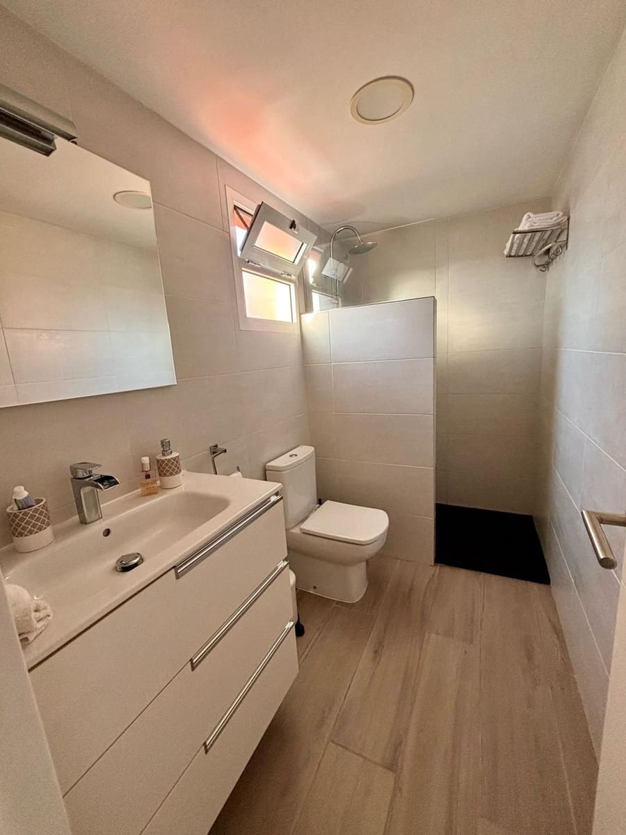 1 makuuhuone Omakotitalo vuokrattavana paikassa San Agustin mukana uima-altaan - 1 500 € (Ref: 9633751)