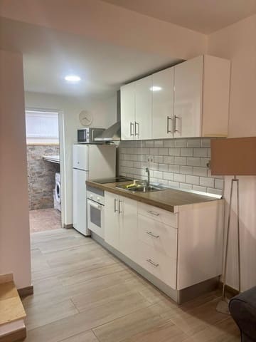 1 makuuhuone Omakotitalo vuokrattavana paikassa San Agustín, San Bartolomé de Tirajana mukana uima-altaan - 1 500 € (Ref: 9633751)