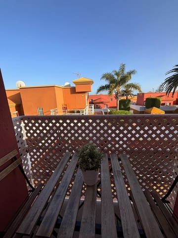 1 makuuhuone Omakotitalo vuokrattavana paikassa San Agustín, San Bartolomé de Tirajana mukana uima-altaan - 1 500 € (Ref: 9633751)