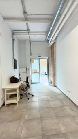 1 slaapkamer Commercieel te koop in Las Palmas de Gran Canaria - € 190.000 (Ref: 9658292)