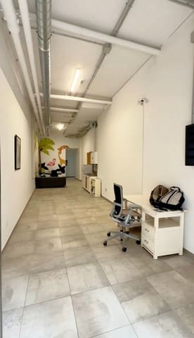 1 slaapkamer Commercieel te koop in Las Palmas de Gran Canaria - € 190.000 (Ref: 9658292)