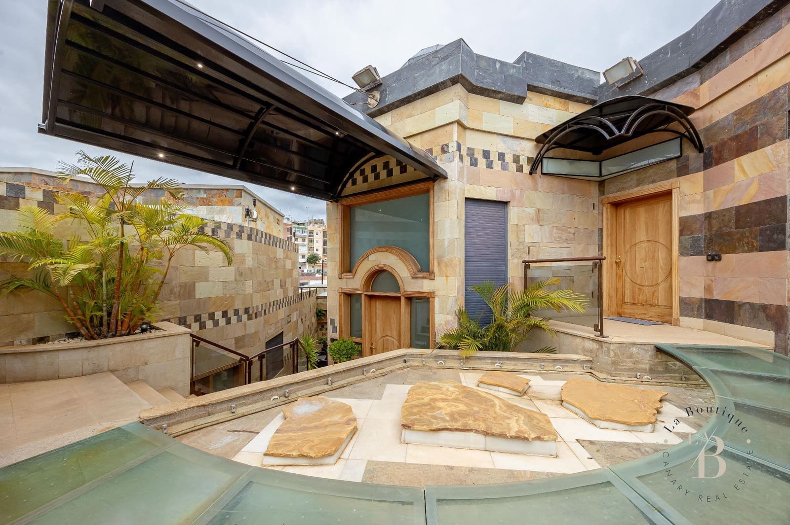 6 chambre Villa/Maison à vendre à Las Palmas de Gran Canaria avec piscine garage - 6 500 000 € (Ref: 9714473)