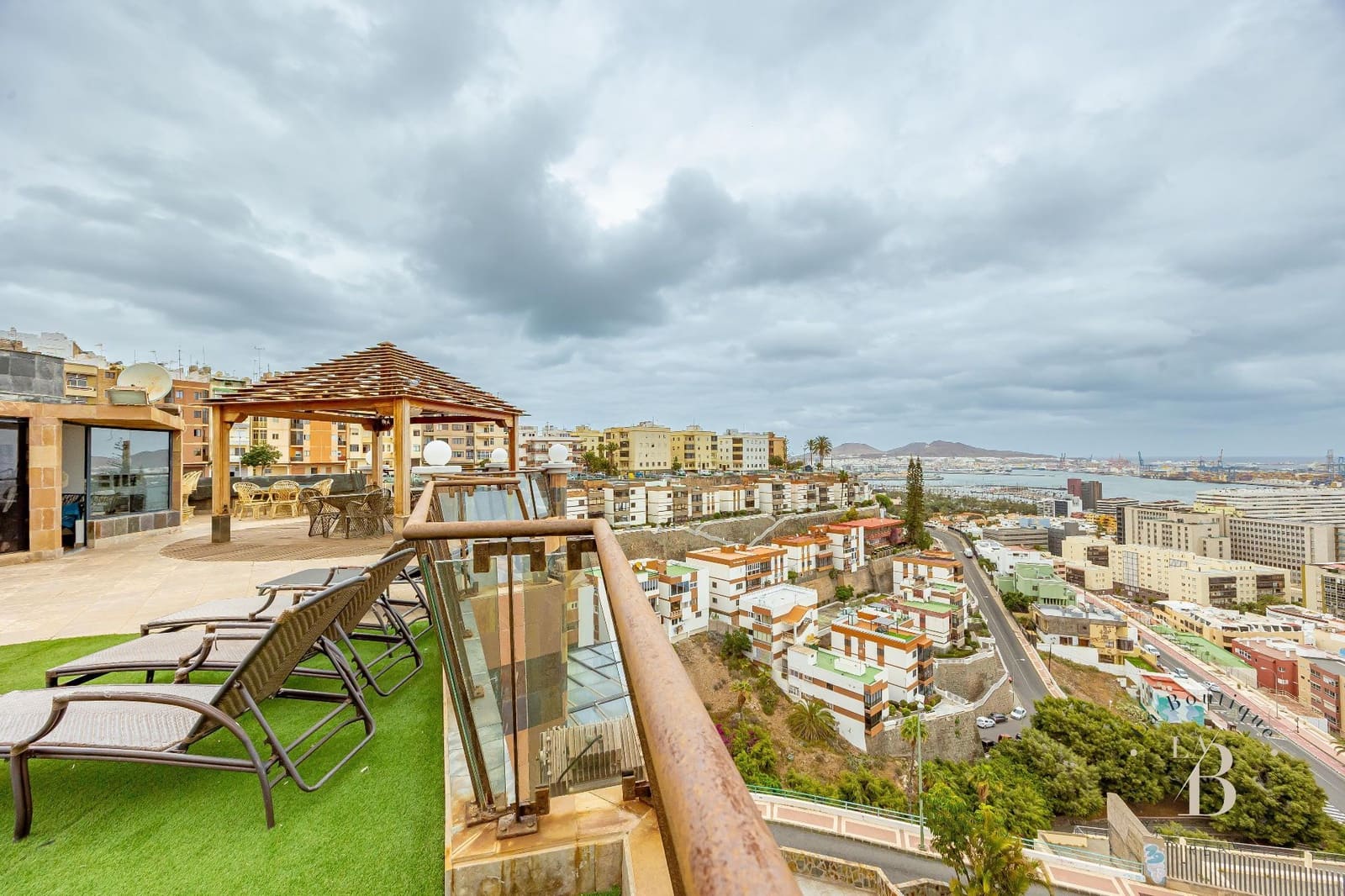 6 chambre Villa/Maison à vendre à Las Palmas de Gran Canaria avec piscine garage - 6 500 000 € (Ref: 9714473)