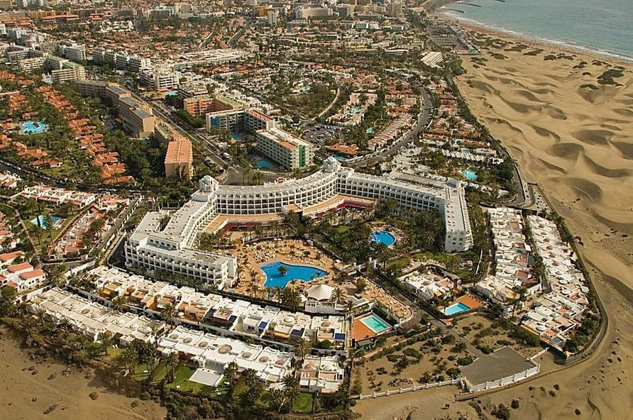 Commercial for sale in Playa del Ingles - € 990,000 (Ref: 9714474)