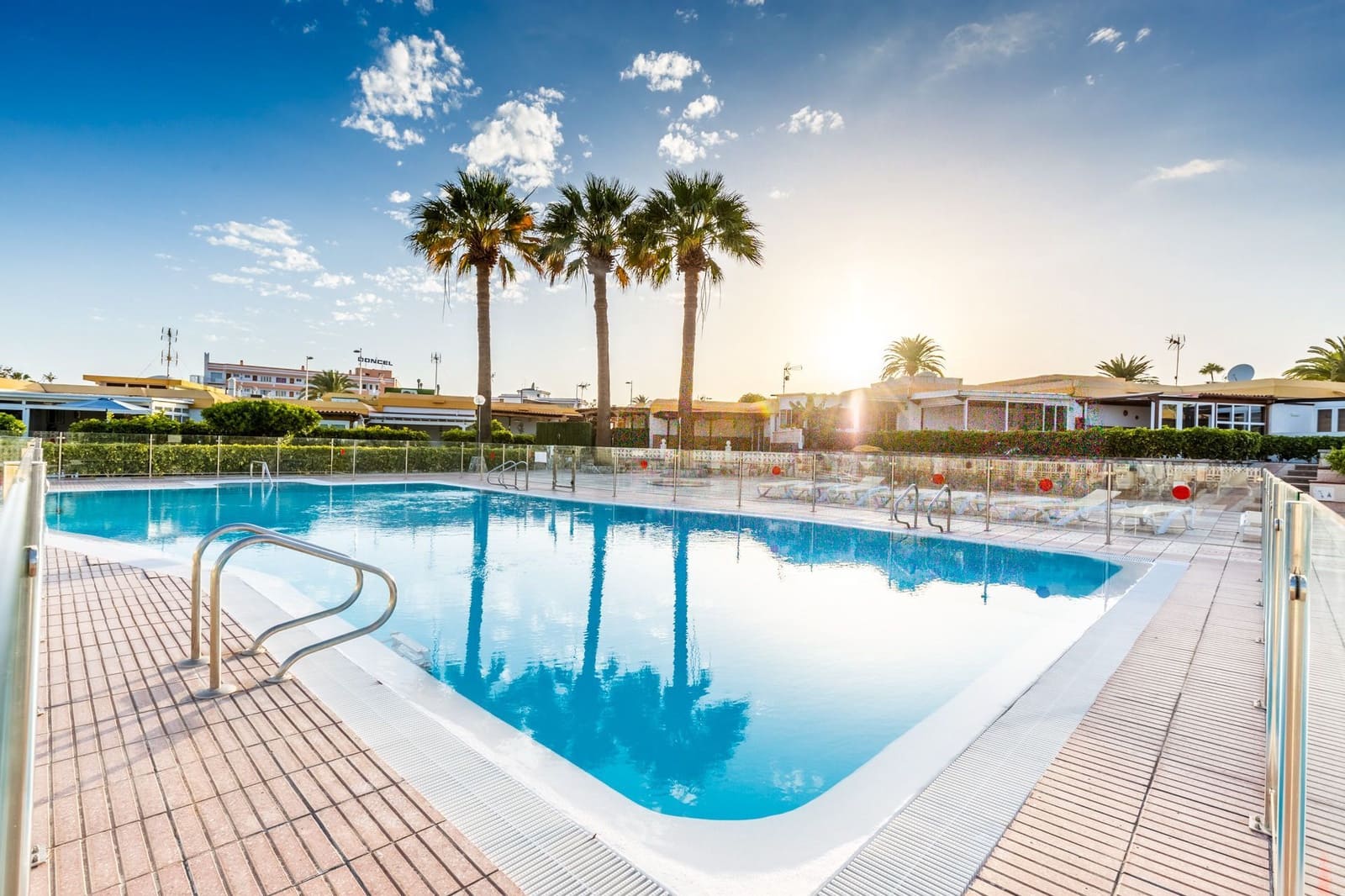 3 Zimmer Bungalow zu verkaufen in Playa del Ingles mit Pool Garage - 470.000 € (Ref: 9719448)