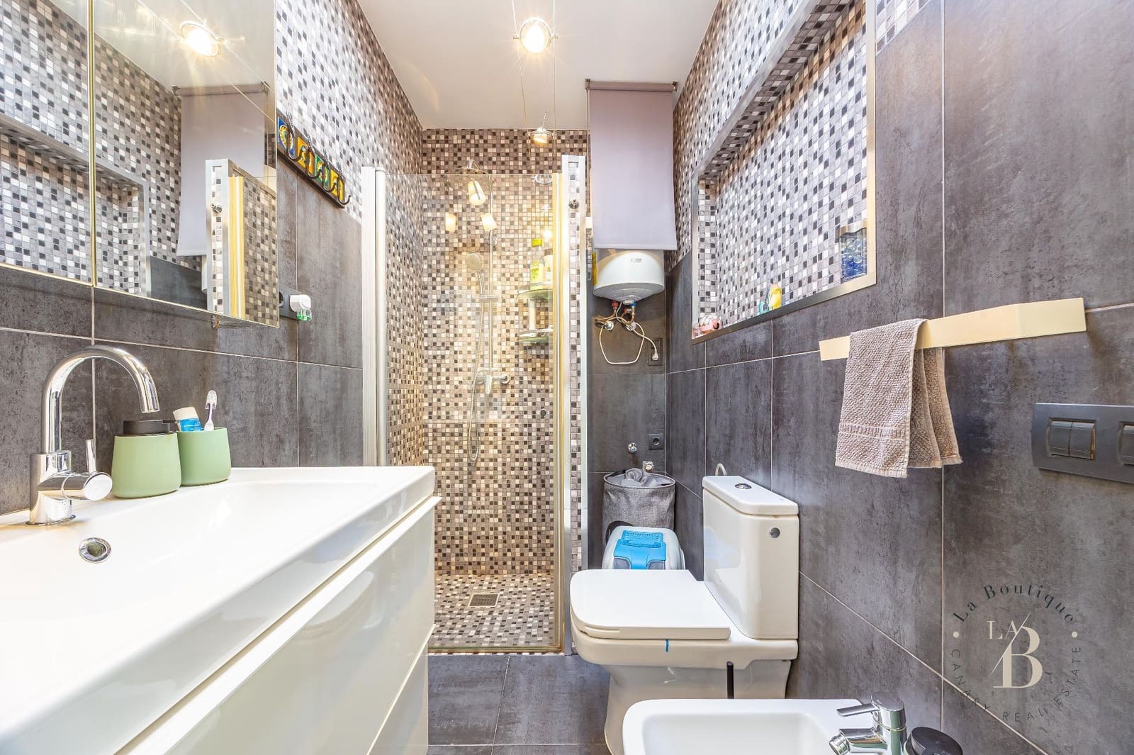 2 bedroom Bungalow for sale in Campo Internacional with pool garage - € 375,000 (Ref: 9721068)