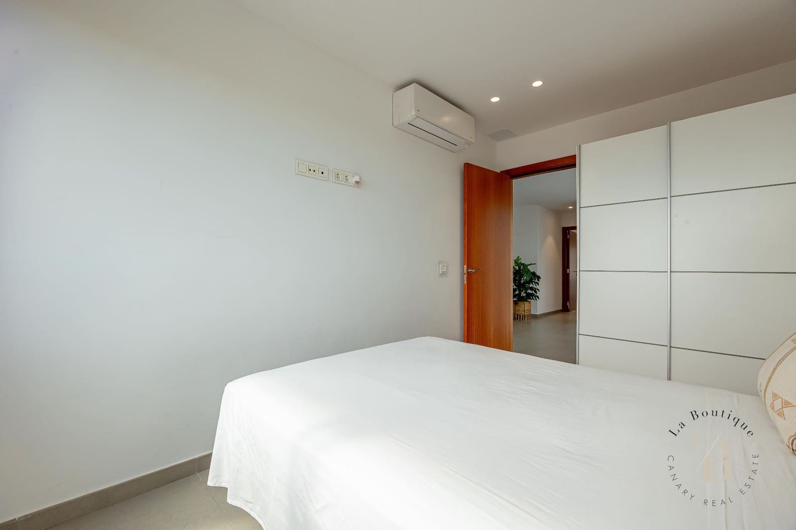 4 bedroom Villa for sale in Meloneras with pool garage - € 2,500,000 (Ref: 9726314)