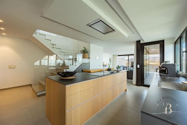 4 Zimmer Villa zu verkaufen in Meloneras, San Bartolomé de Tirajana mit Pool Garage - 2.500.000 € (Ref: 9726314)