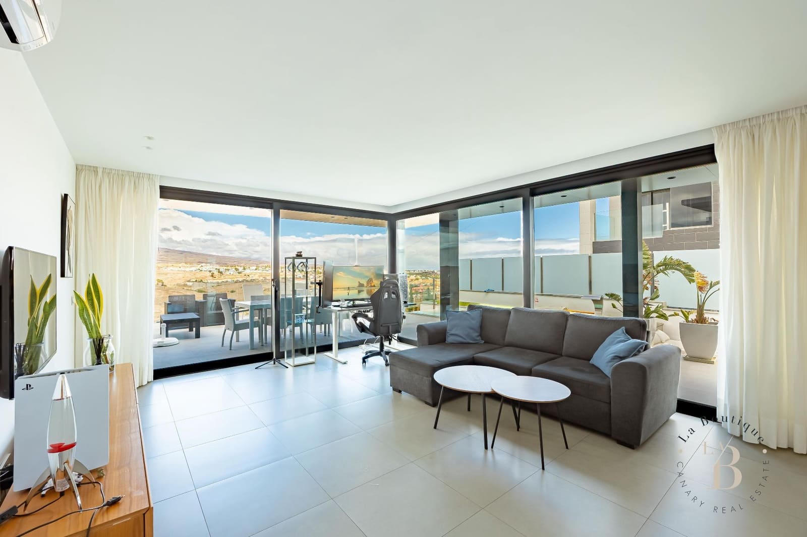 4 bedroom Villa for sale in Meloneras with pool garage - € 2,500,000 (Ref: 9726314)