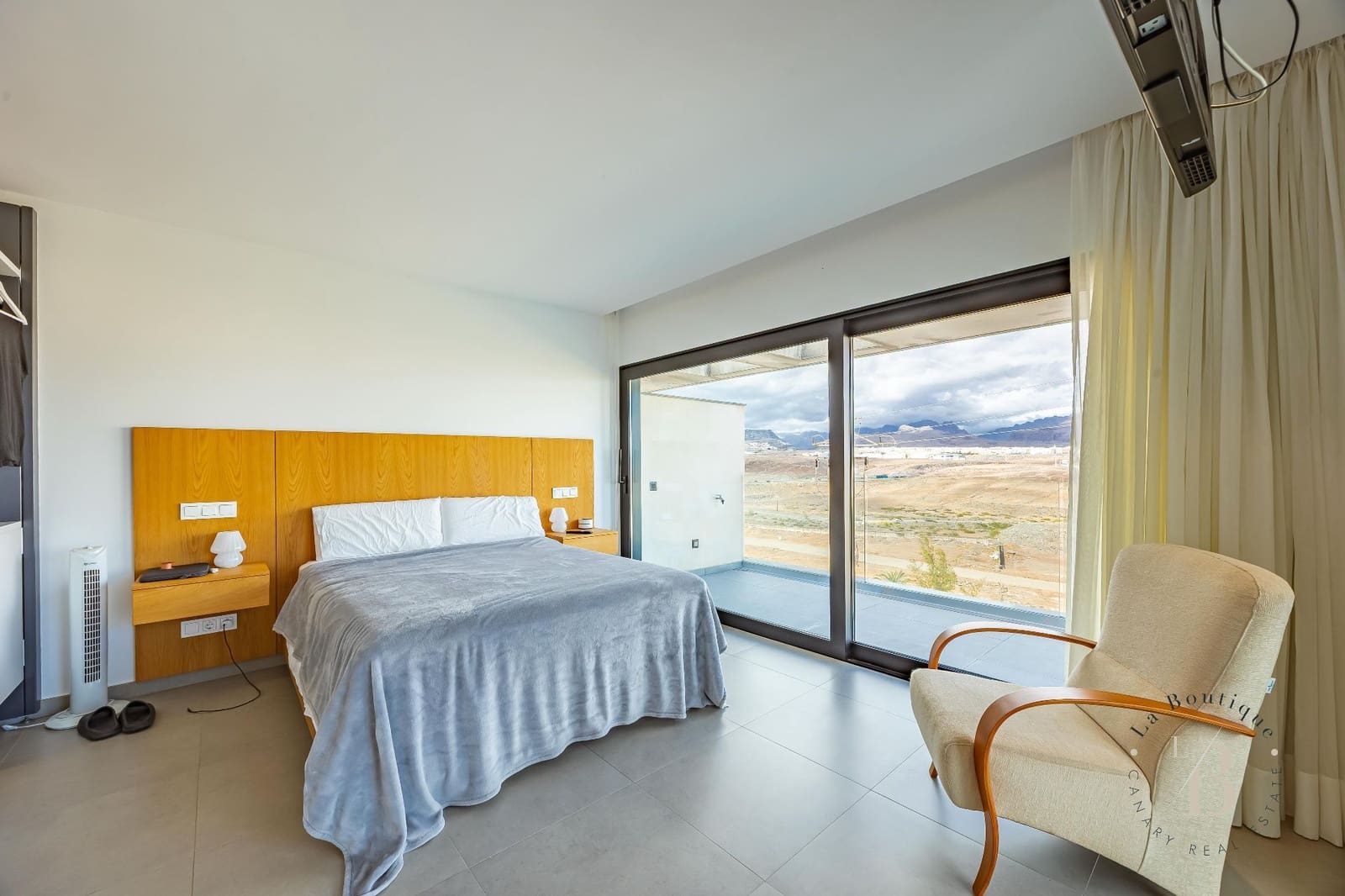 4 bedroom Villa for sale in Meloneras with pool garage - € 2,500,000 (Ref: 9726314)