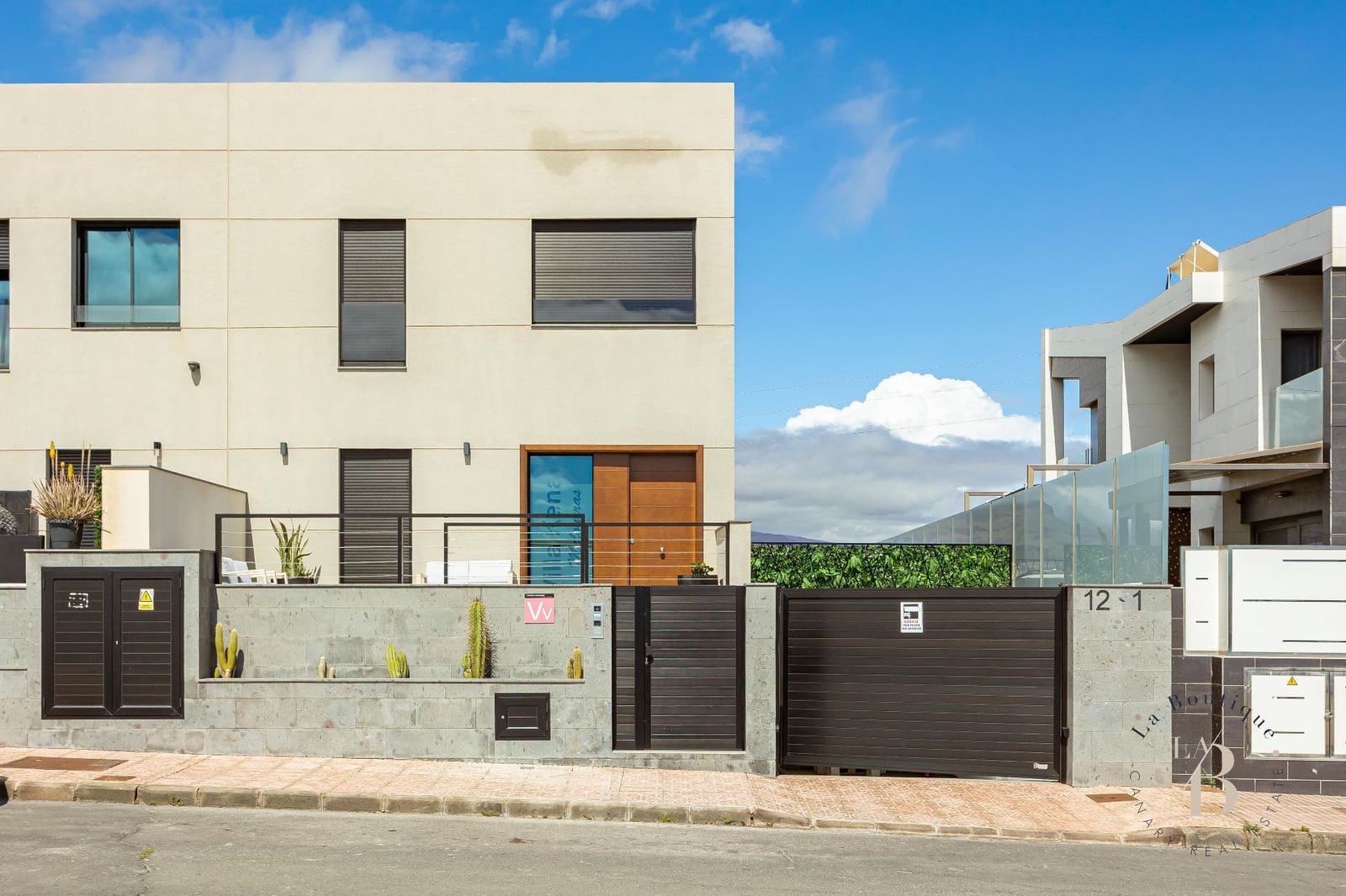 4 bedroom Villa for sale in Meloneras with pool garage - € 2,500,000 (Ref: 9726314)