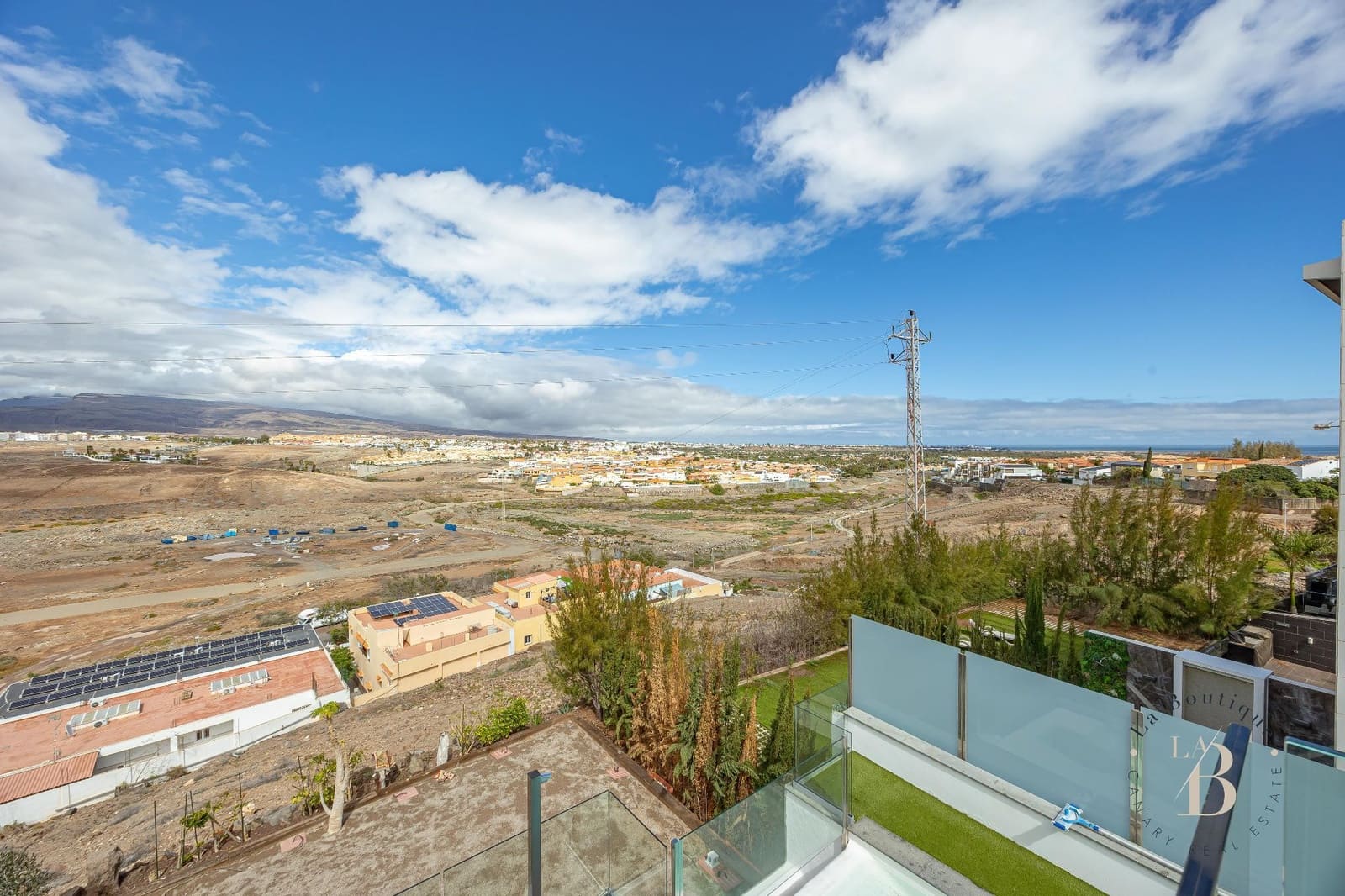 4 bedroom Villa for sale in Meloneras with pool garage - € 2,500,000 (Ref: 9726314)