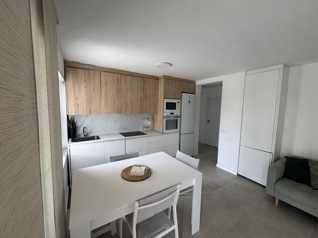 2 soverom Bungalow til salgs i Golf del Sur, San Miguel de Abona med svømmebasseng garasje - € 350 000 (Ref: 9758515)