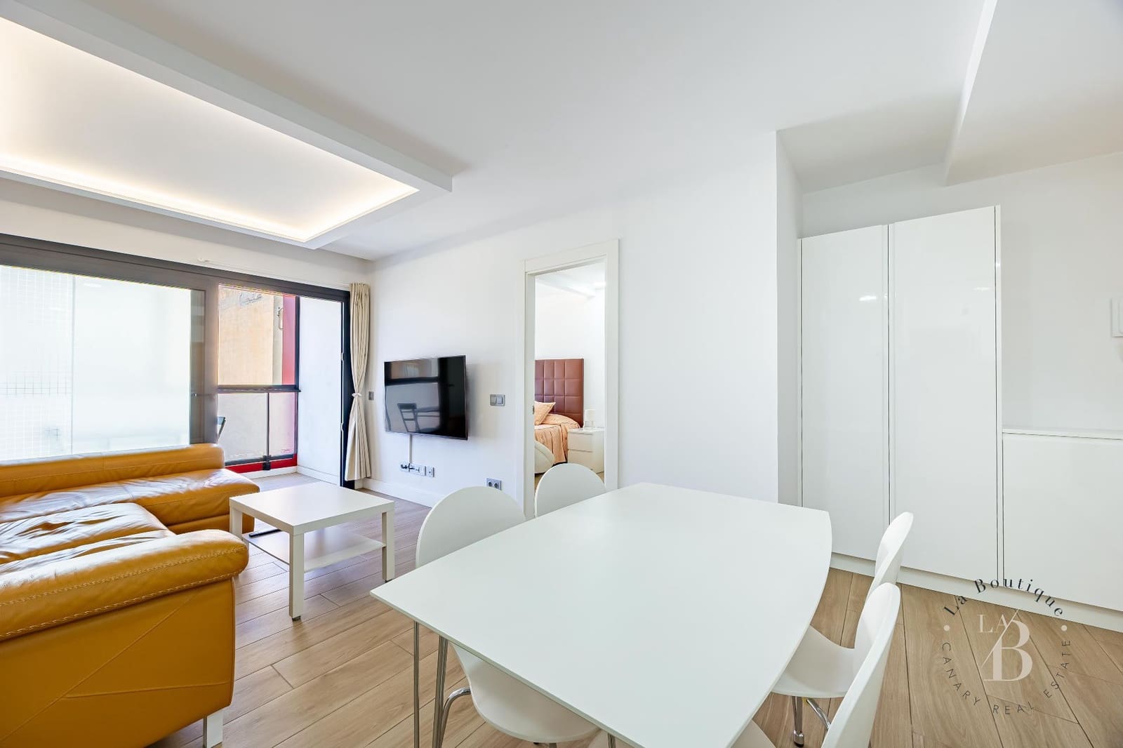 2 soverom Leilighet til salgs i Las Palmas de Gran Canaria med garasje - € 440 000 (Ref: 9777635)