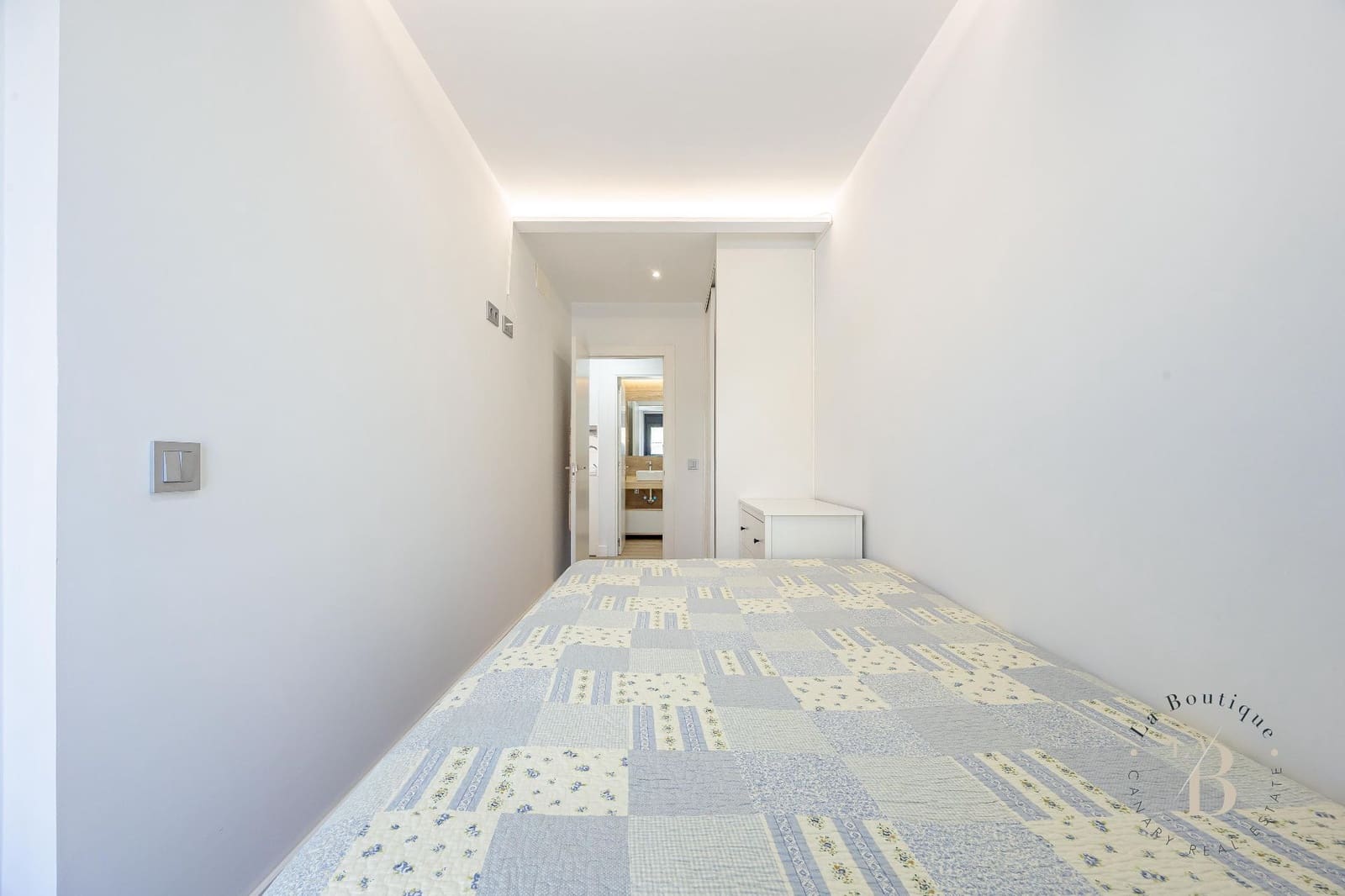 2 soverom Leilighet til salgs i Las Palmas de Gran Canaria med garasje - € 440 000 (Ref: 9777635)