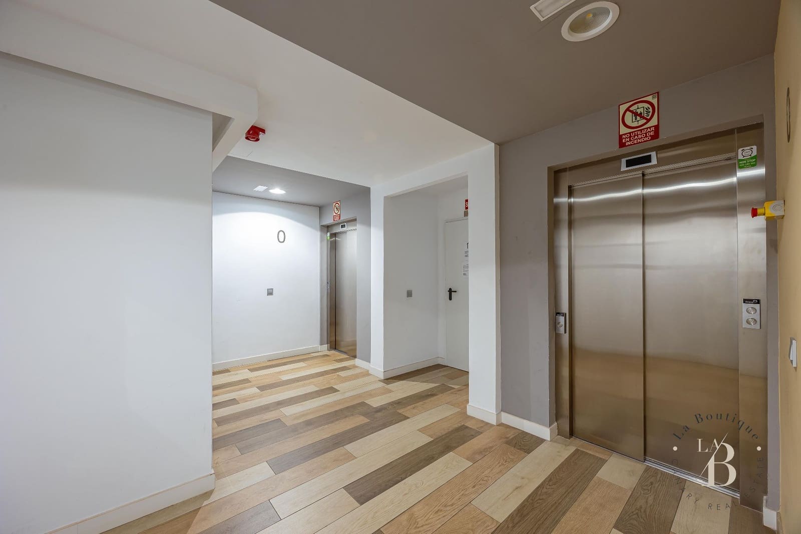 2 soverom Leilighet til salgs i Las Palmas de Gran Canaria med garasje - € 440 000 (Ref: 9777635)