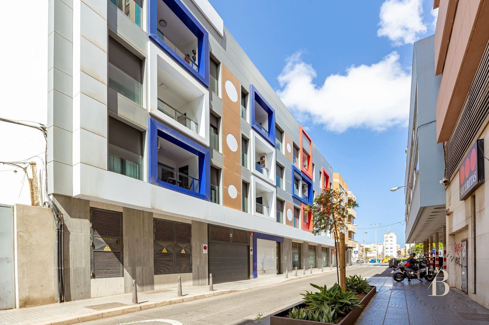 2 soverom Leilighet til salgs i Las Palmas de Gran Canaria med garasje - € 440 000 (Ref: 9777635)