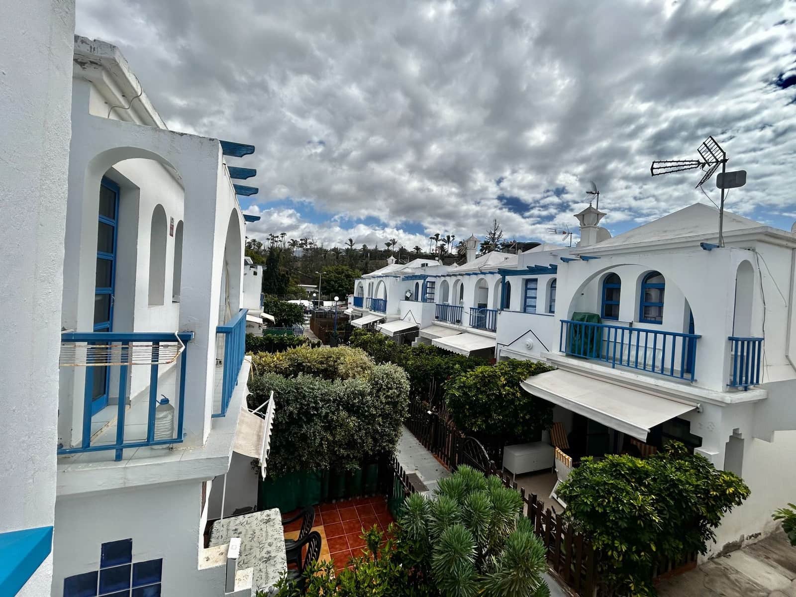 1 soverom Bungalow til leie i Campo Internacional med svømmebasseng - € 1 000 (Ref: 9798625)