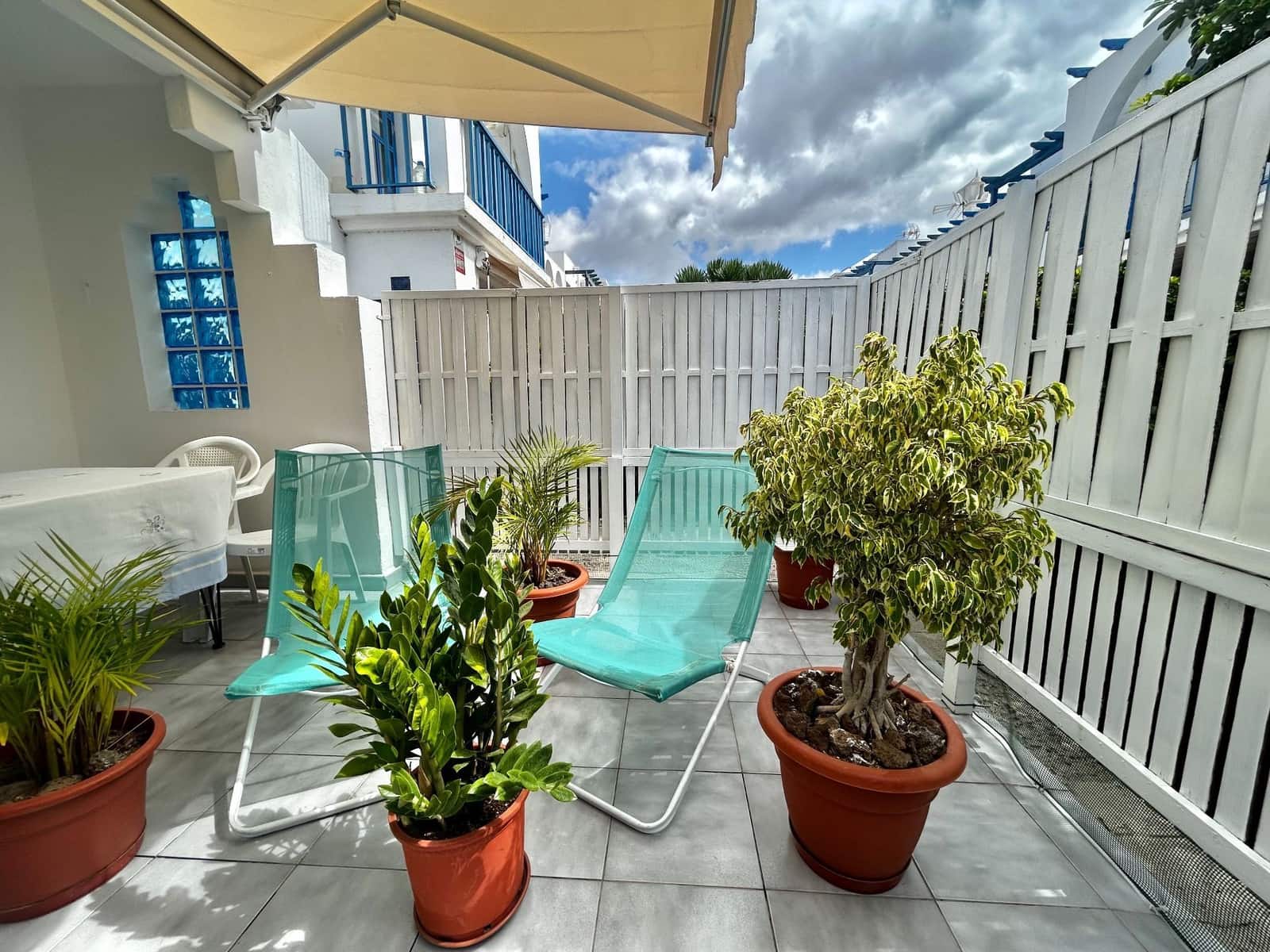 1 soverom Bungalow til leie i Campo Internacional med svømmebasseng - € 1 000 (Ref: 9798625)