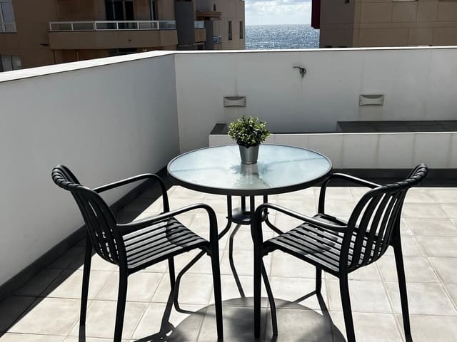 1 quarto Penthouse para arrendar em Arinaga, Agüimes - 950 € (Ref: 9798626)