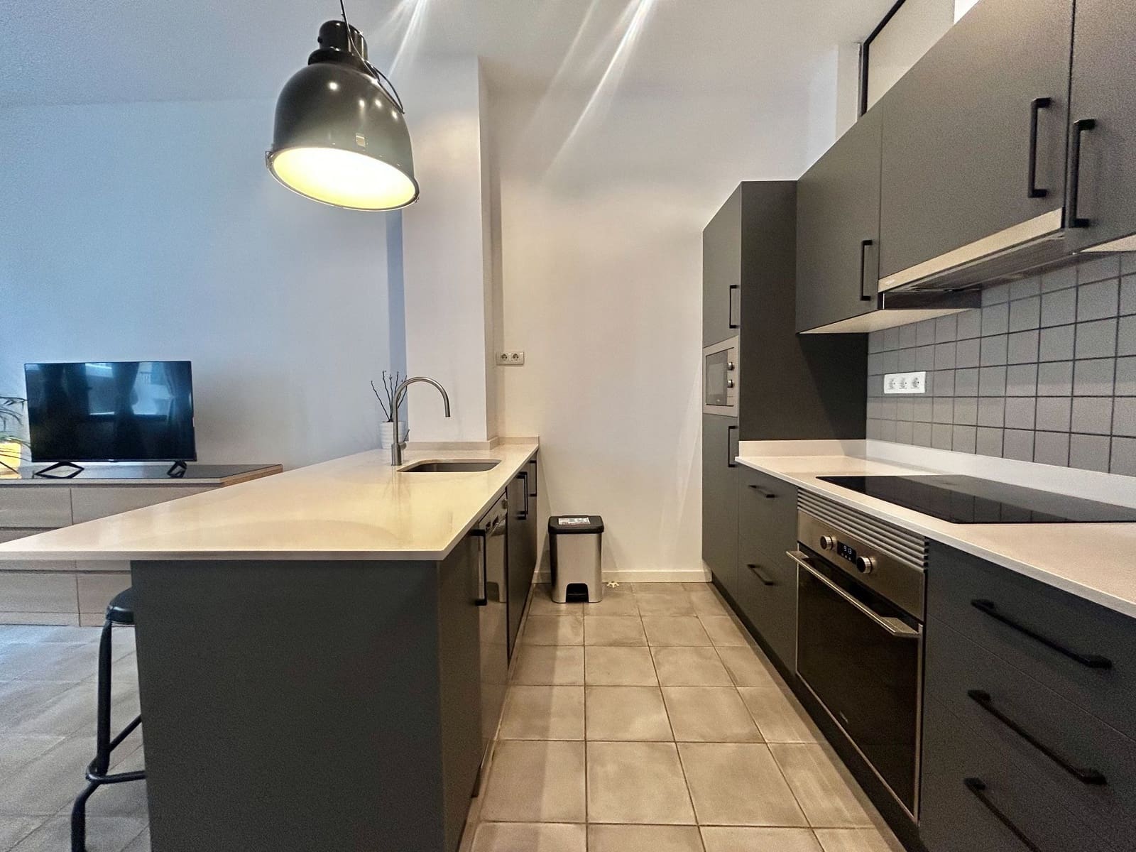 2 slaapkamer Appartement te huur in Arinaga - € 1.100 (Ref: 9798627)