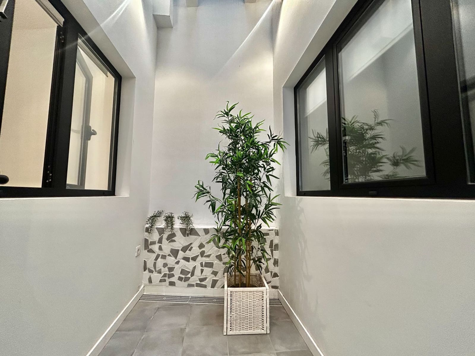 2 slaapkamer Appartement te huur in Arinaga - € 1.100 (Ref: 9798627)