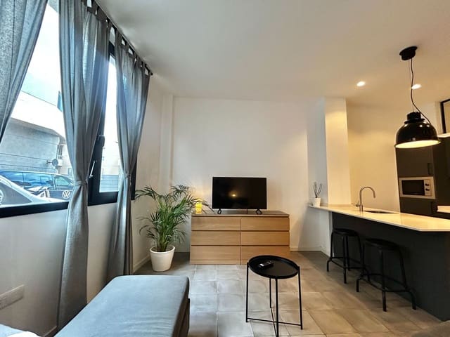 2 slaapkamer Appartement te huur in Arinaga, Agüimes - € 1.100 (Ref: 9798627)