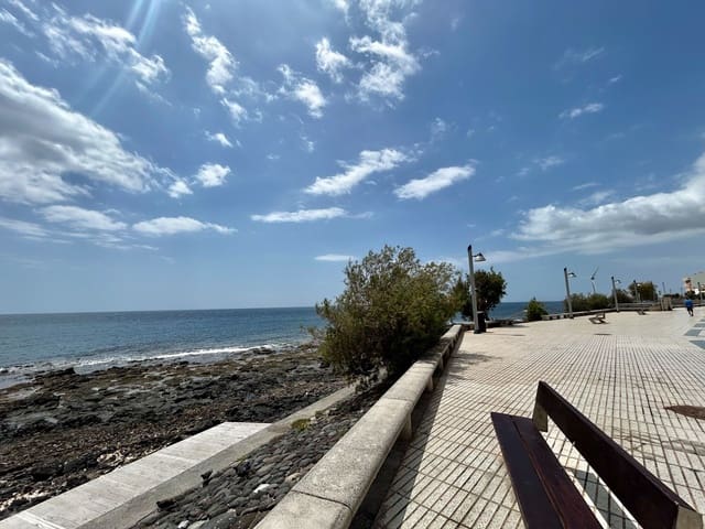 2 slaapkamer Appartement te huur in Arinaga, Agüimes - € 1.100 (Ref: 9798627)