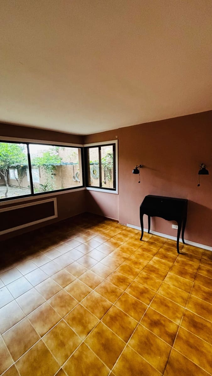 5 soverom Villa til salgs i Las Palmas de Gran Canaria - € 620 000 (Ref: 9828246)