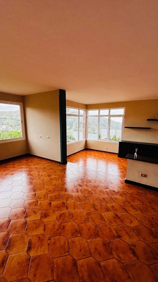 5 soverom Villa til salgs i Las Palmas de Gran Canaria - € 620 000 (Ref: 9828246)