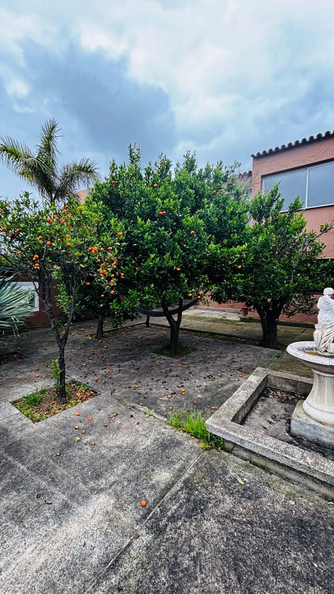 5 soverom Villa til salgs i Las Palmas de Gran Canaria - € 620 000 (Ref: 9828246)