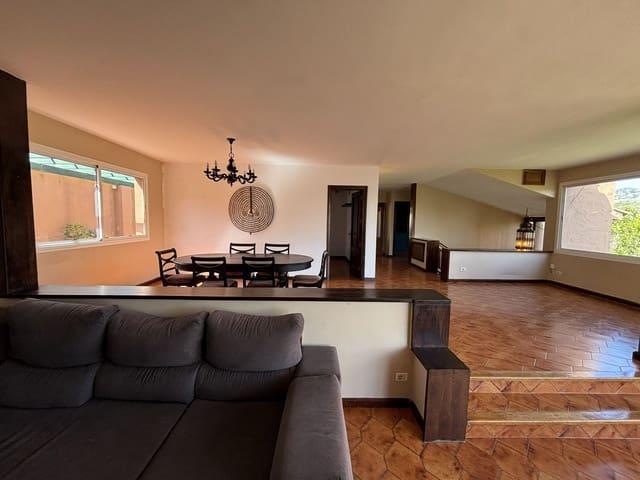5 makuuhuone Huvila myytävänä paikassa Tafira, Las Palmas de Gran Canaria - 620 000 € (Ref: 9828246)