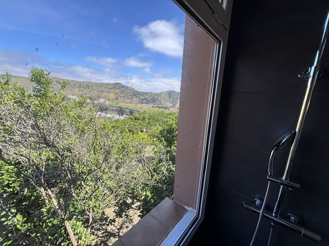 5 soveværelse Villa til salg i Tafira, Las Palmas de Gran Canaria - € 620.000 (Ref: 9828246)