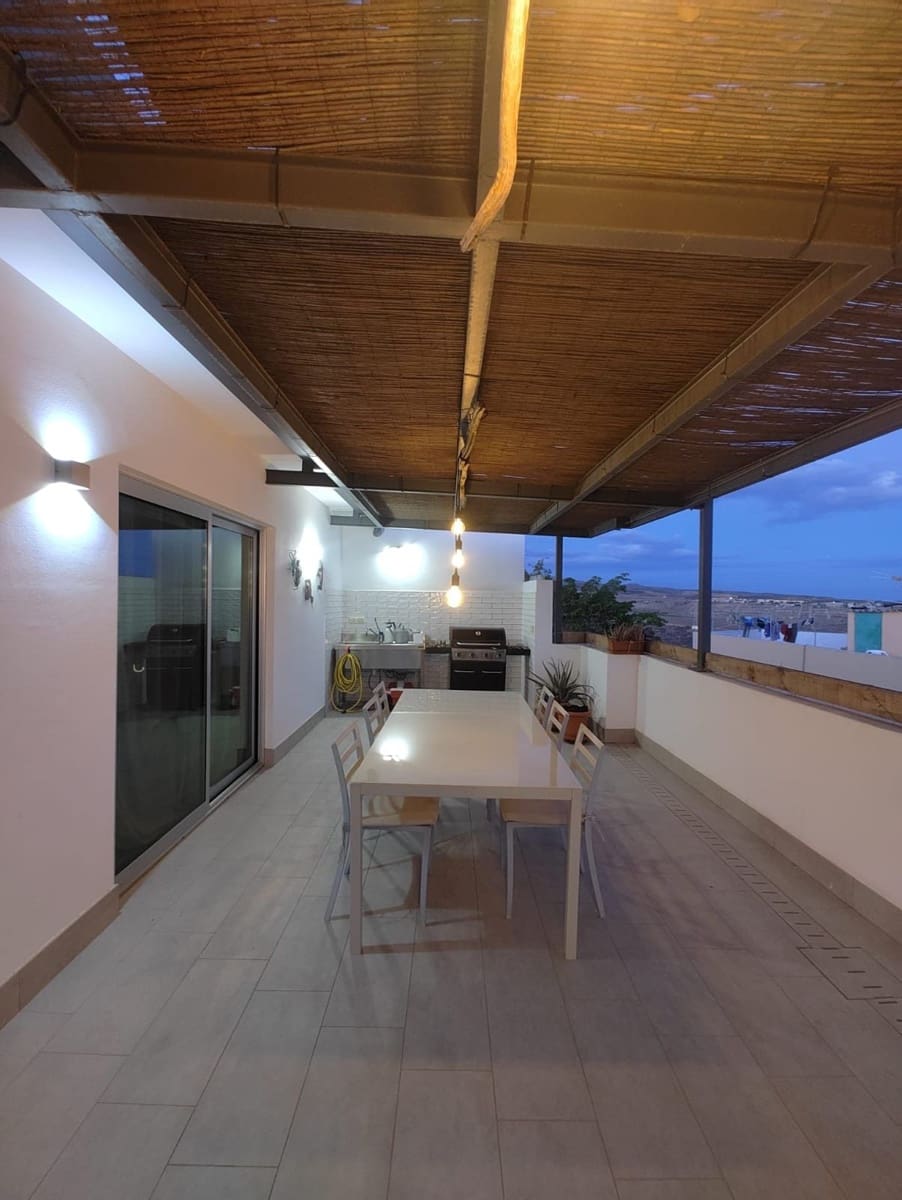 4 makuuhuone Kattohuoneisto vuokrattavana paikassa El Tablero - 1 800 € (Ref: 9833220)