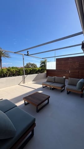 Villa/Maison de 3 chambres à louer à Pasito Blanco, San Bartolomé de Tirajana avec piscine garage - 3 600 € (Ref: 9835162)