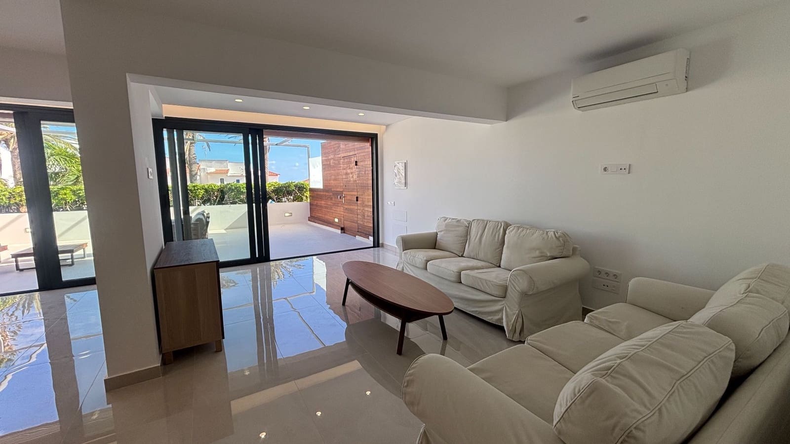 3 bedroom Villa for rent in Pasito Blanco with pool garage - € 3,600 (Ref: 9835162)