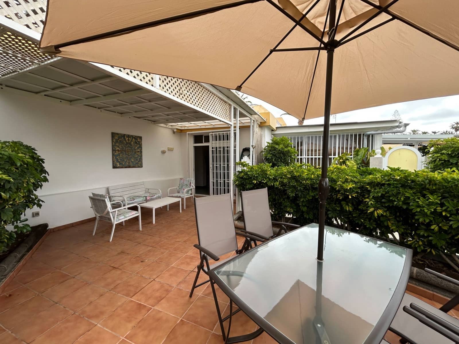 2 bedroom Bungalow for rent in Playa del Ingles with pool - € 1,250 (Ref: 9864006)