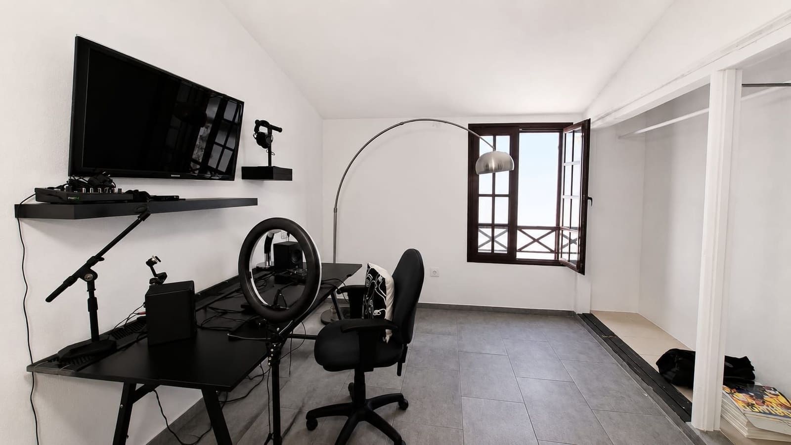 4 chambre Villa/Maison à vendre à Costa Adeje avec piscine - 830 000 € (Ref: 9875643)