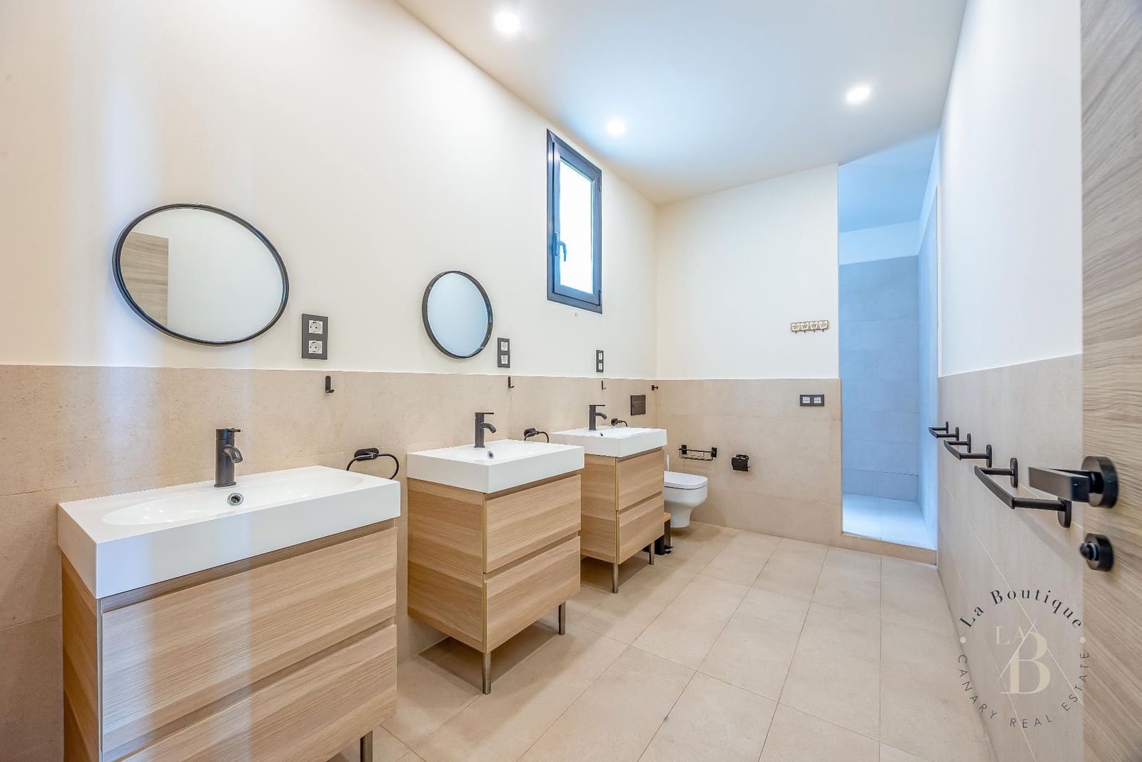 4 soverom Villa til leie i Monte Leon med svømmebasseng garasje - € 3 000 (Ref: 9880550)