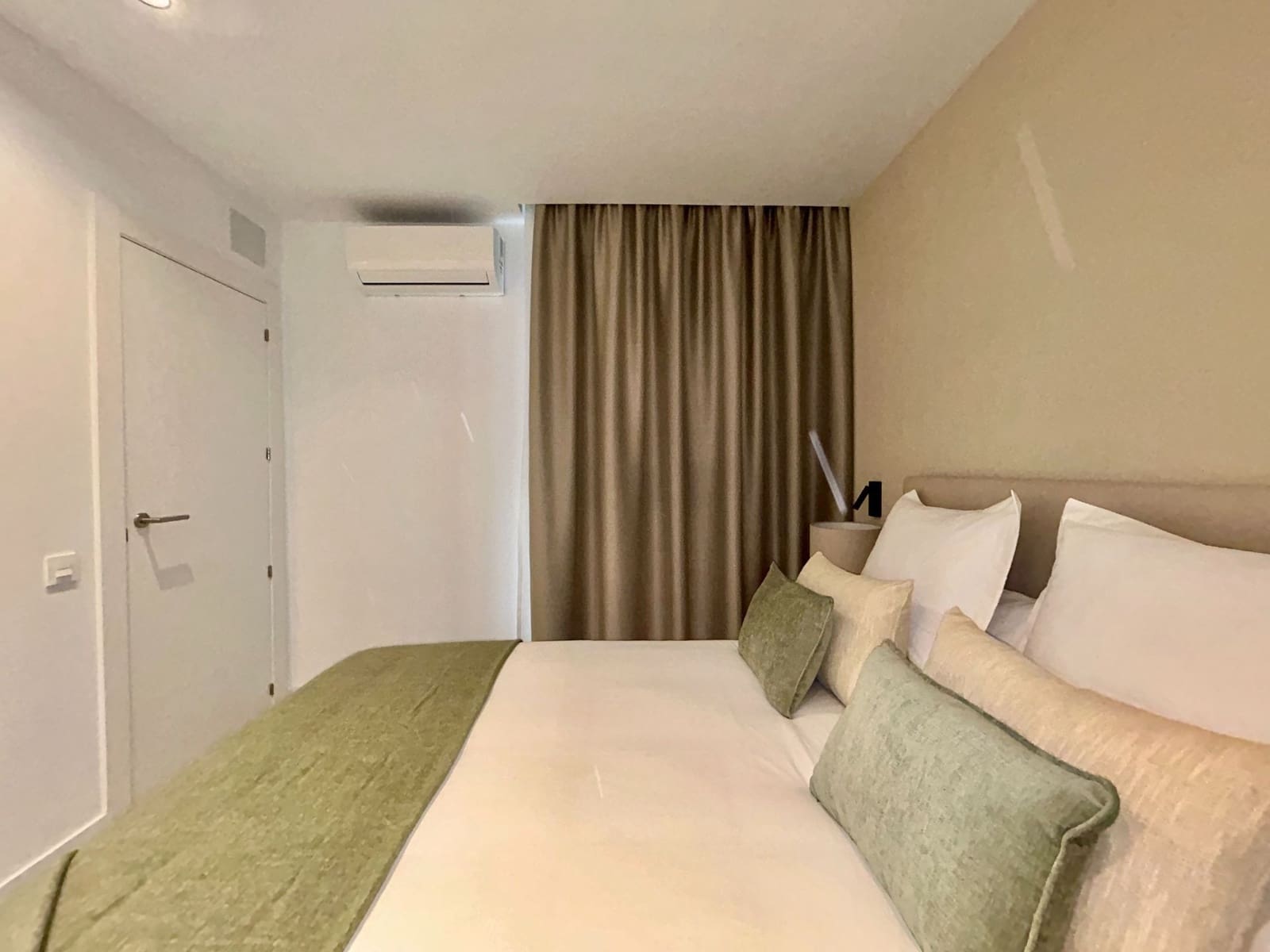 Appartement de 2 chambres à louer à Arguineguin avec garage - 1 690 € (Ref: 9883999)