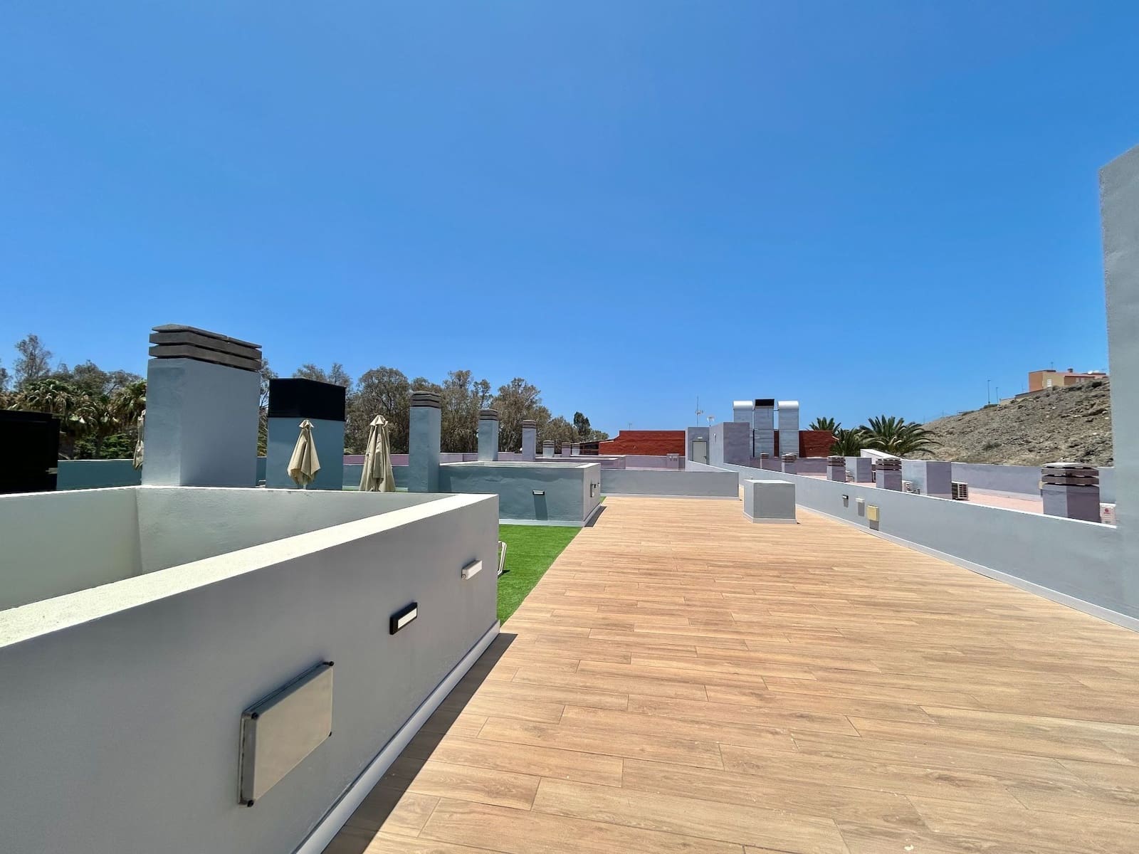 Appartement de 2 chambres à louer à Arguineguin avec garage - 1 690 € (Ref: 9883999)